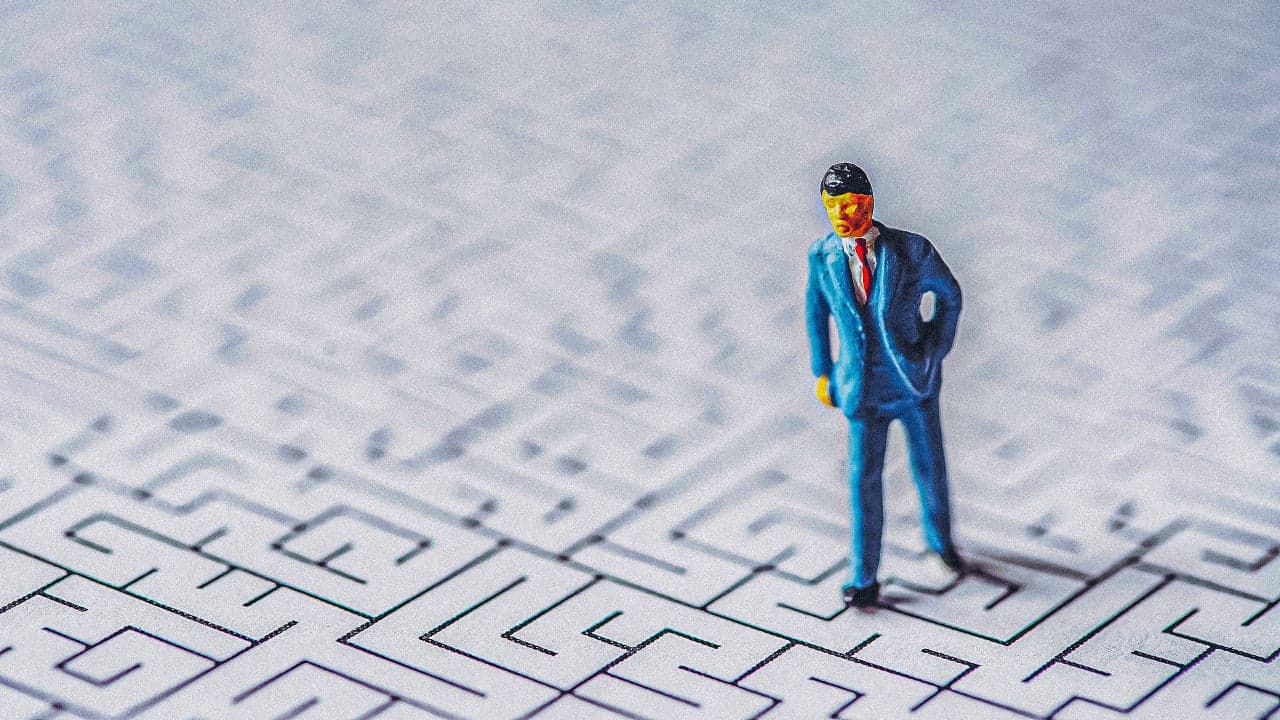 How to Get Out of a Career Rut: Practical Steps to Move Forward